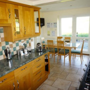 Kitchen Red Gables Country Bed & Breakfast Newport
